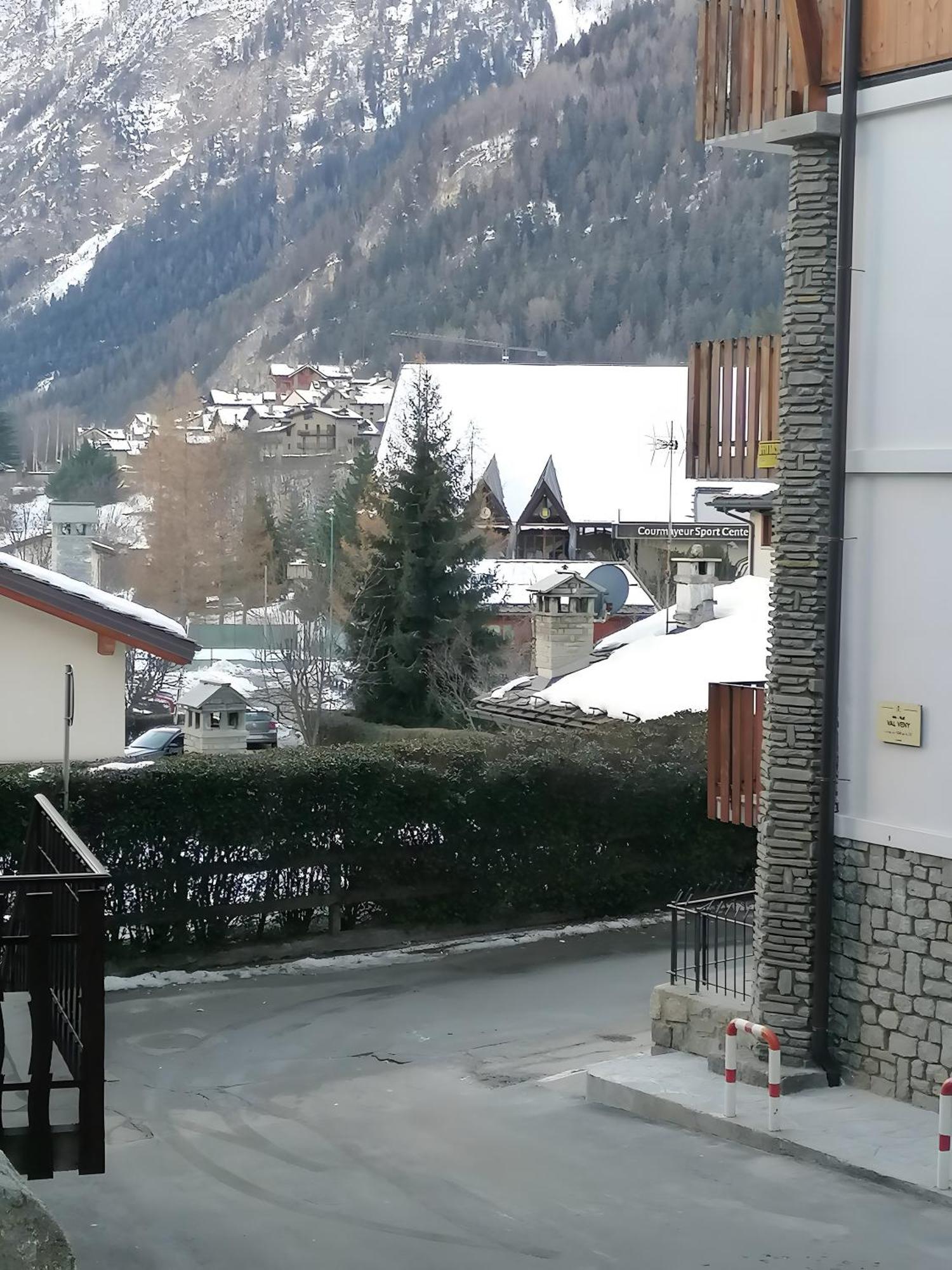 Courmayeur 3V21 Екстериор снимка